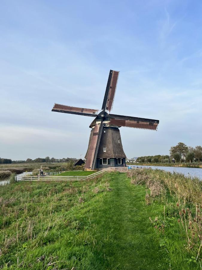 Vrijstaand Chalet Met Veel Buitenruimte En Veranda Zuid-Scharwoude Zewnętrze zdjęcie